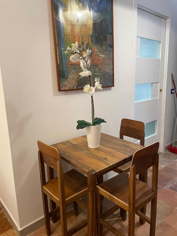 La Dimora Del Santo Apartman Nápoly Kültér fotó