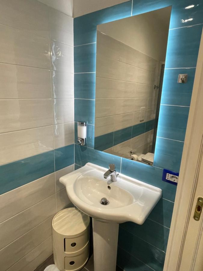 La Dimora Del Santo Apartman Nápoly Kültér fotó